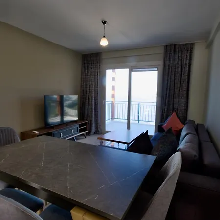 Апартаменты With The Pool And Sea View, As You Can Have A Pleasant Time On Your Balcony
